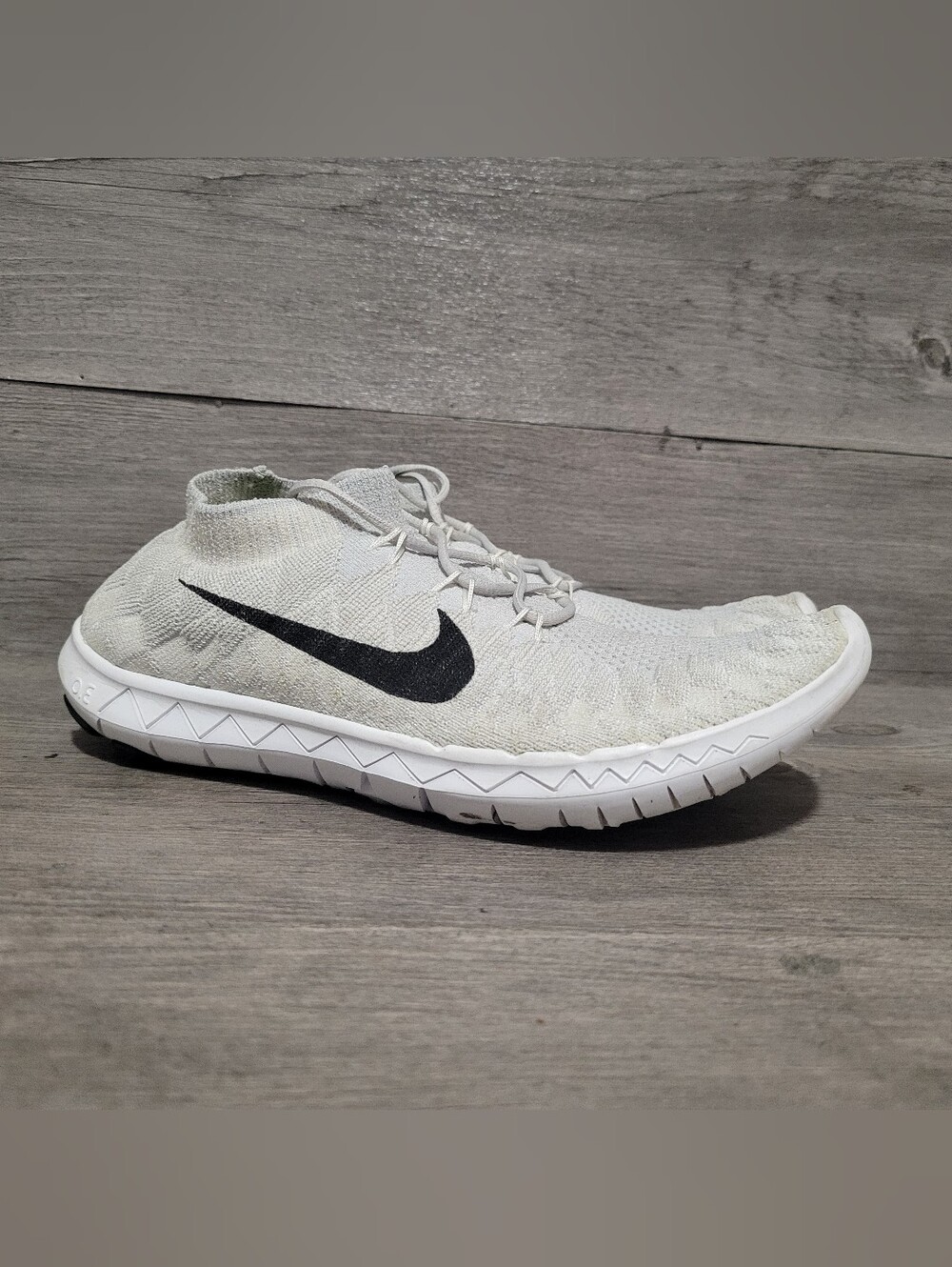 Nike Flyknit 3.0 Mens Size 7.5 White Running Shoes 636232-013